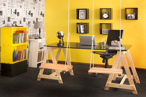 Exemplo do projeto de um local de estudo ou trabalho em tons de amarelo
