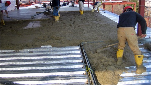 Laje steel deck em acabamento aparente