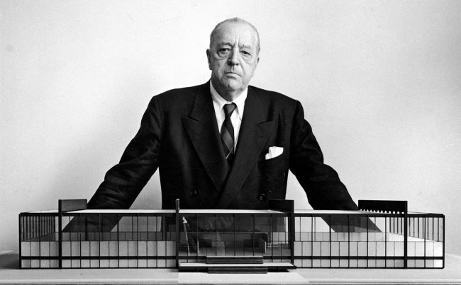 O arquiteto Mies van der Rohe (1886-1969) é considerado um dos precursores da arquitetura minimalista