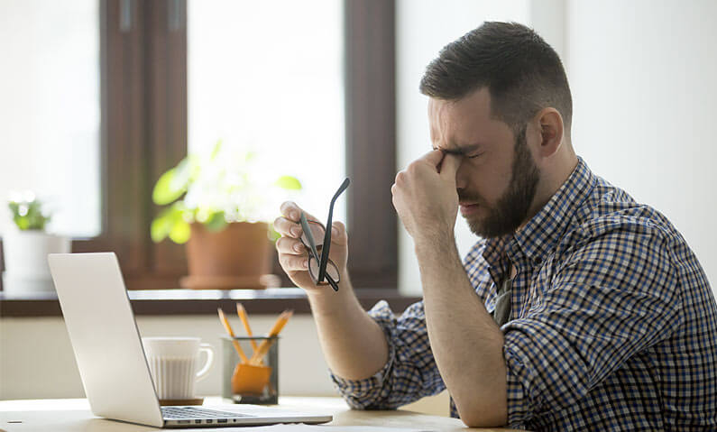 Alguns pontos considerados pela Ergonomia para atuar na melhoria da saúde dos trabalhadores em ambientes corporativos